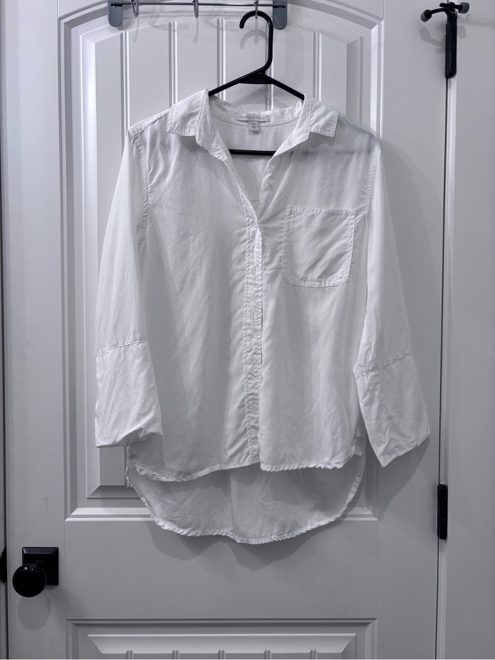 Chelsea & Violet White Collared Button Shirt